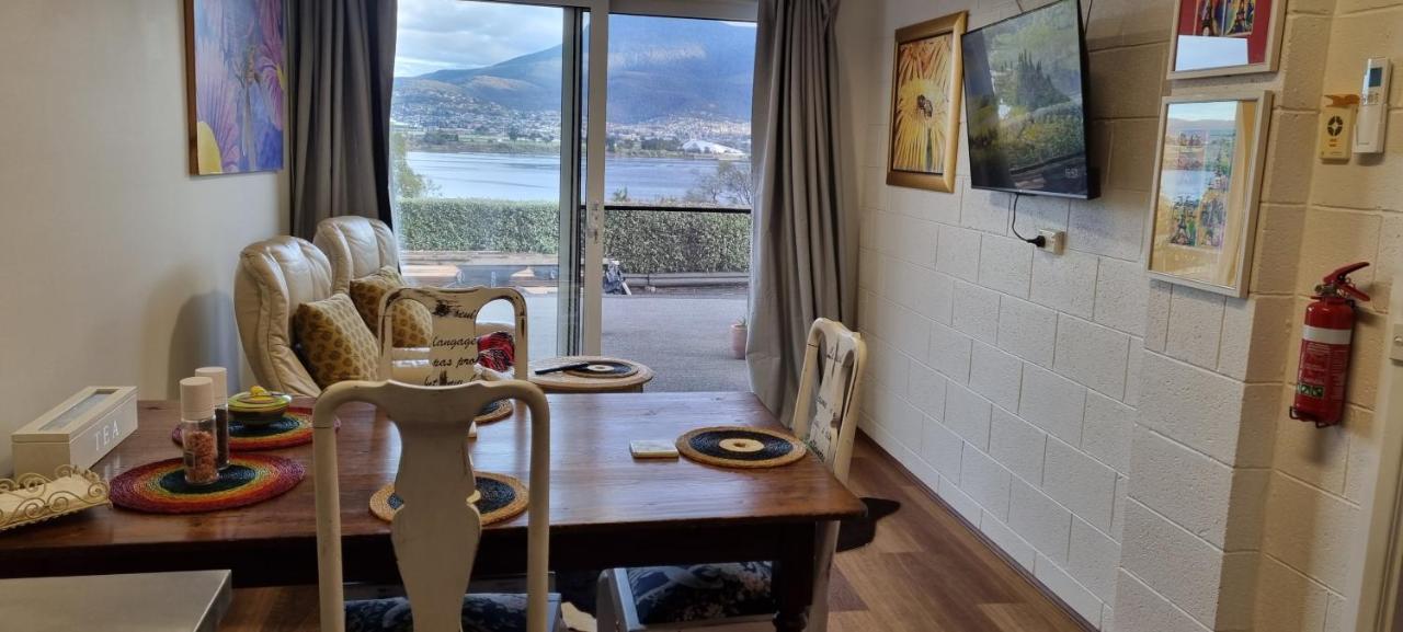 Waterfront Abode - 2 Bedrooms Хобарт Экстерьер фото